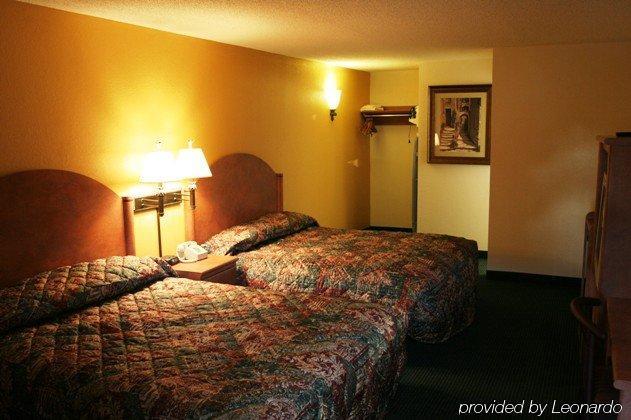 University Inn and Suites Tallahassee Ruang foto