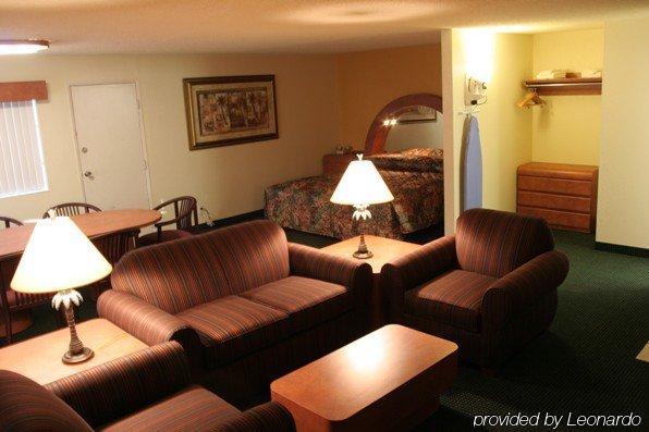 University Inn and Suites Tallahassee Ruang foto